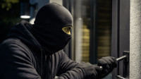Home-jacking : pourquoi les cambriolages avec violence explosent en 2025 et comment s’en protéger
